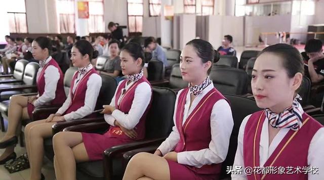 女生最吃香的七大专业!家有女孩建议收藏