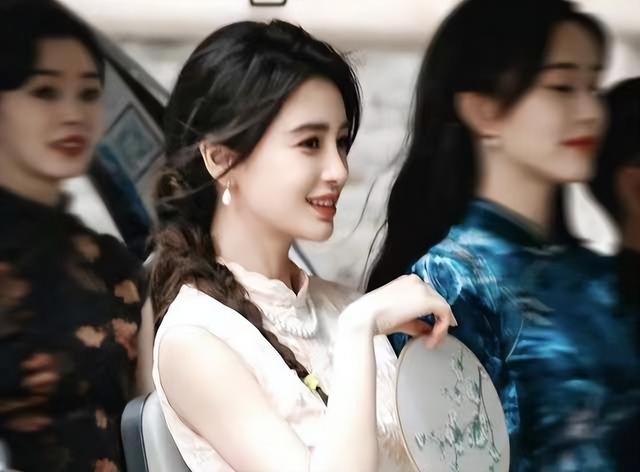 “素颜无人识”的8位女星,荧幕前绝美女神,卸妆后:大姐你哪位