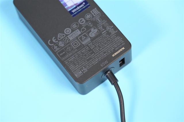 微軟滿分顏值Surface Pro X評(píng)測(cè)：最強(qiáng)ARM架構(gòu)戰(zhàn)未來