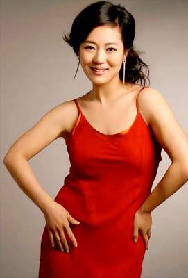 當(dāng)家的女人電視劇(“農(nóng)村一姐”王茜華：風(fēng)光背后有心酸，二婚嫁導(dǎo)演苦盡甘來)