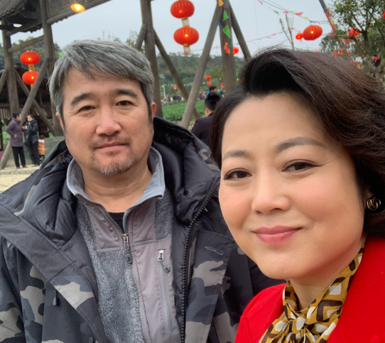“农村一姐”王茜华:风光背后有心酸,二婚嫁导演苦尽甘来