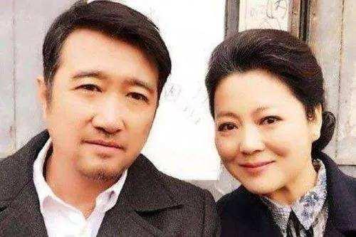 “农村一姐”王茜华:风光背后有心酸,二婚嫁导演苦尽甘来