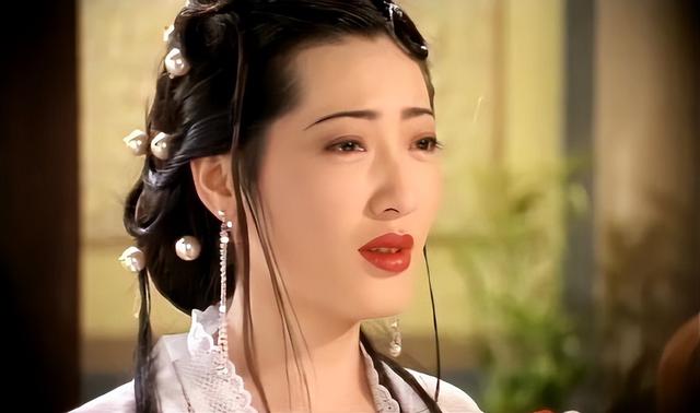 “最美潘金莲”杨思敏:靠胸走红,患上乳腺癌后,后来怎么样了?