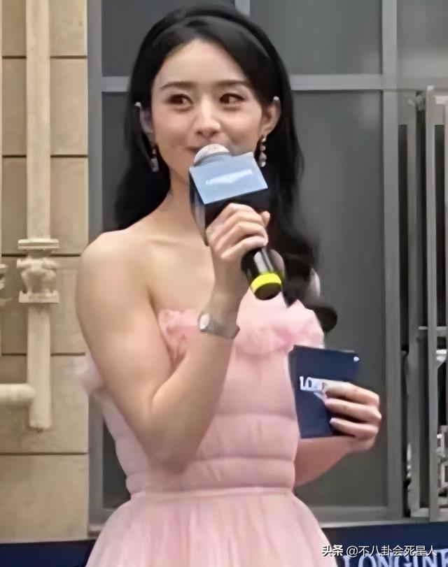 看脸绝美,身材却干瘪,排骨胸,五五分,这10位女星太可惜了