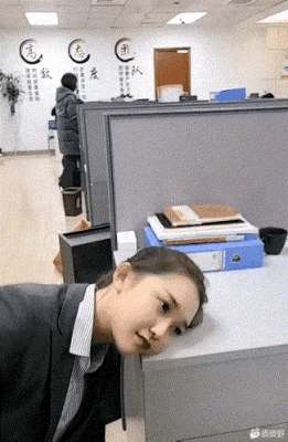 美女搞笑圖片(搞笑圖片（40）美女，你可千萬別撒手啊)