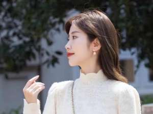 女人掉頭發(fā)吃什么調(diào)理(?女人的陰毛到底會(huì)起到什么作用？陰毛的變化或許預(yù)兆一些疾病)