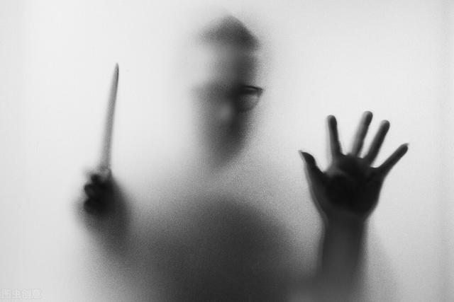 美女留学生被姨夫侵犯,被捅30多刀抛尸野外,U盘记录侵犯全过程