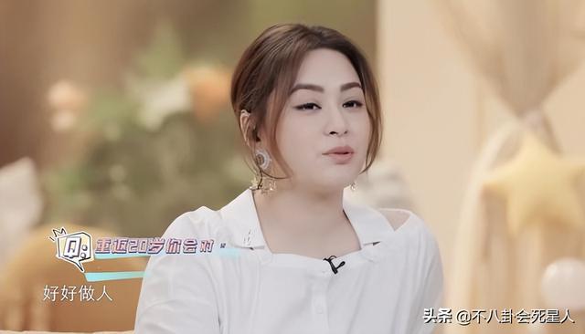 看脸绝美,身材却干瘪,排骨胸,五五分,这10位女星太可惜了
