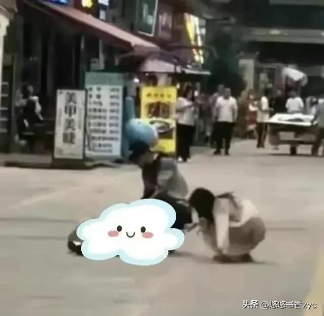 漳州男子街上捅殺妻子情人，內(nèi)情曝光，妻子竟全身而退