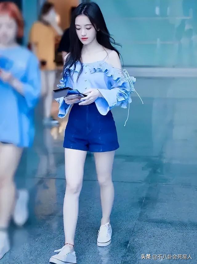 看脸绝美,身材却干瘪,排骨胸,五五分,这10位女星太可惜了
