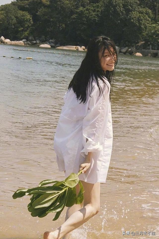 三十岁的女人又叫轻熟女,领略顾佳的美,实现三十岁女人的美