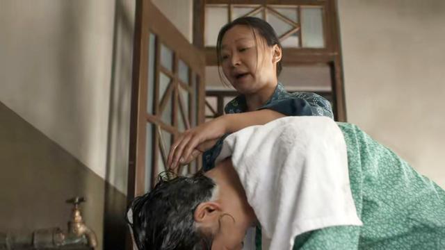 明明都是演农村妇女,把赵丽颖和这5位演员放在一起,高下立现