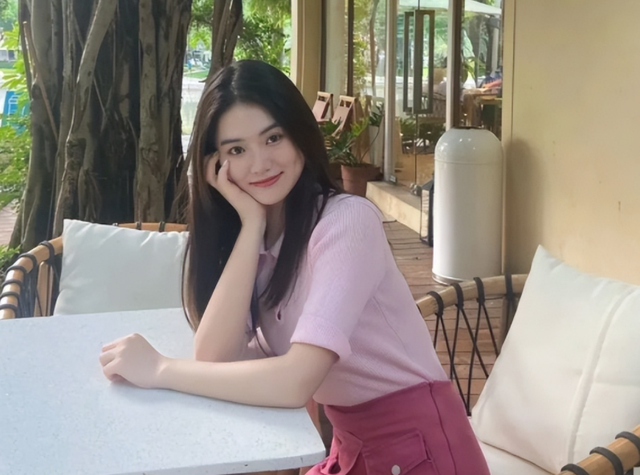 厦门大学美女博士,入学一年半发表58篇论文,又一“科研妲己”?