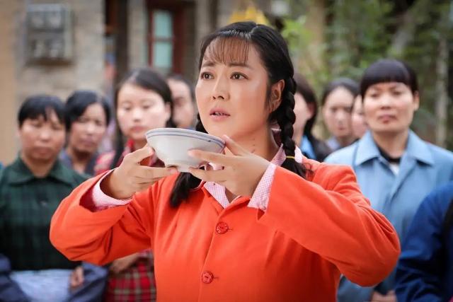 明明都是演农村妇女,把赵丽颖和这5位演员放在一起,高下立现