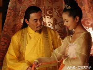 女人叫床(妃子侍寢時(shí)能叫出聲嗎？在皇帝臨幸前，太監(jiān)會(huì)做一件羞于啟齒的事)