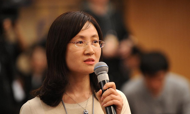 福建90后美女副市长袁琳,气质出众颜值高,教育经历不一般