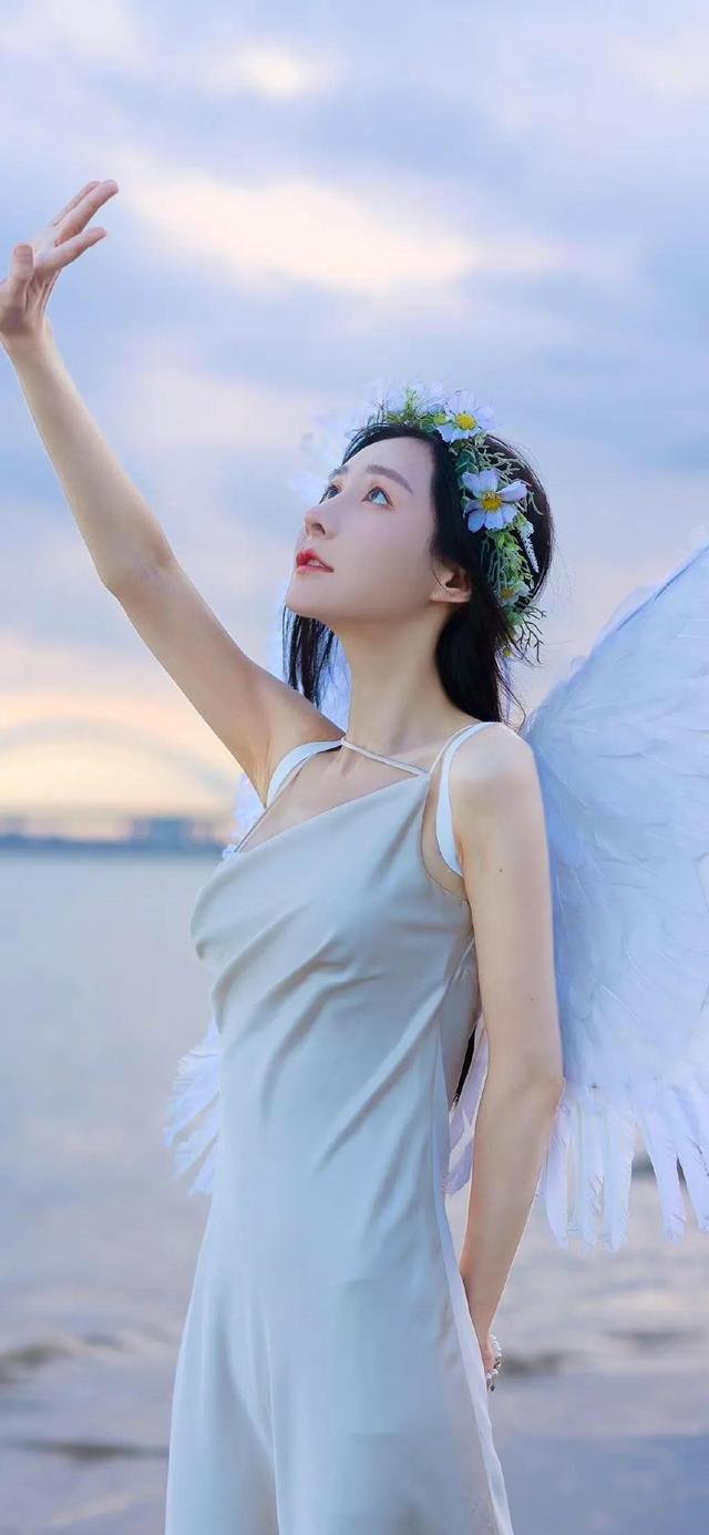 網(wǎng)絡(luò)顏值美女壁紙‖哇嗚，美女姐姐