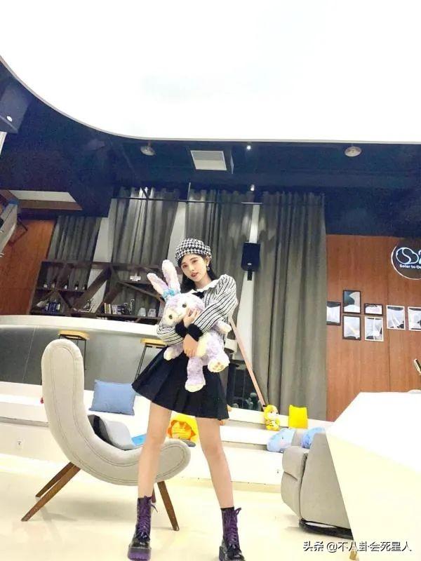 看脸绝美,身材却干瘪,排骨胸,五五分,这10位女星太可惜了