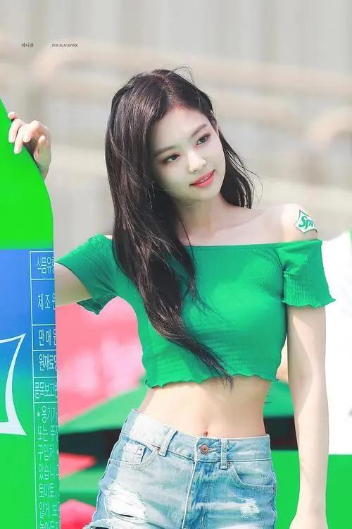 韩国走性感路线的美女,这身材也太好了吧