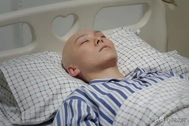 《底线》三场离婚案告诉我们:男人善变不可怕,就怕女人一成不变
