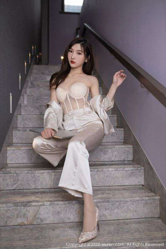 【圖文】老婆拉著小姨子上了我的床