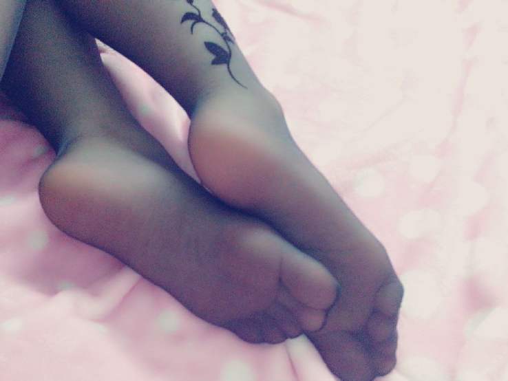 良家纯纯的丝袜 让人有莫名的冲动