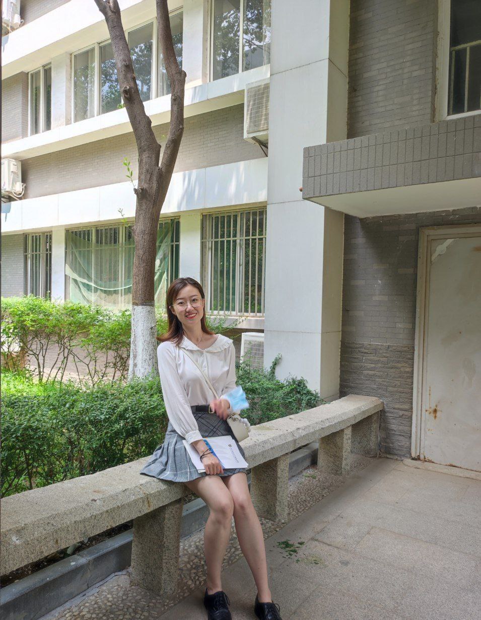 不怕反差婊有文化，就怕反差婊戴眼镜[118P]