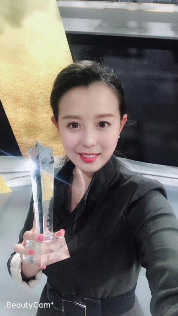 美女的诱惑[100P]