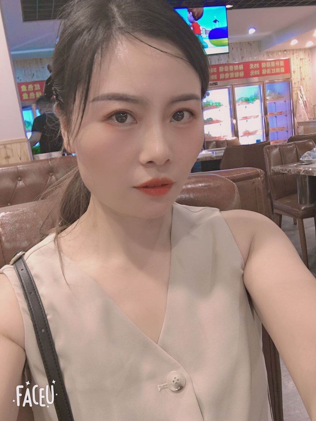 小区里的少妇[66P]