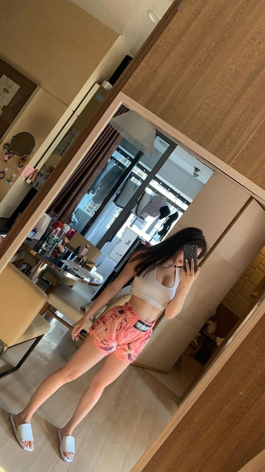清纯风骚的芝芝BOOTY