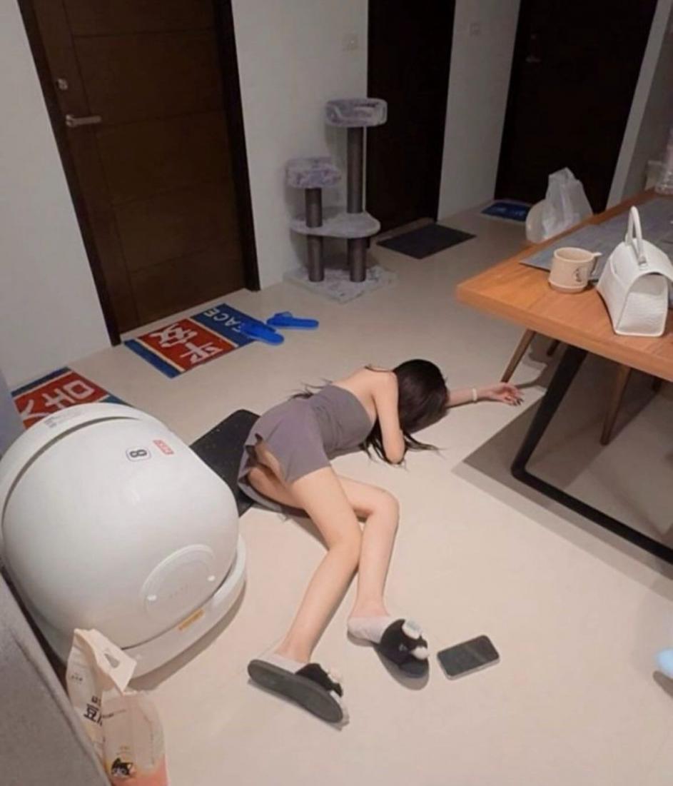 少婦若隱若現(xiàn)的誘惑