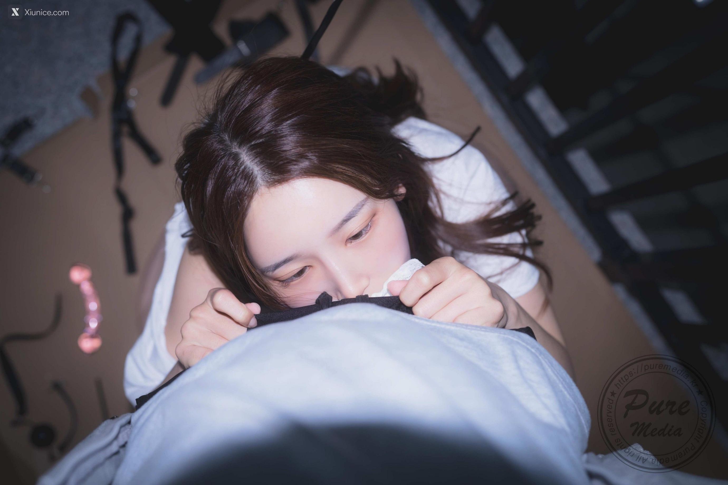 最近很火的含著內(nèi)褲的女孩Yeha套圖