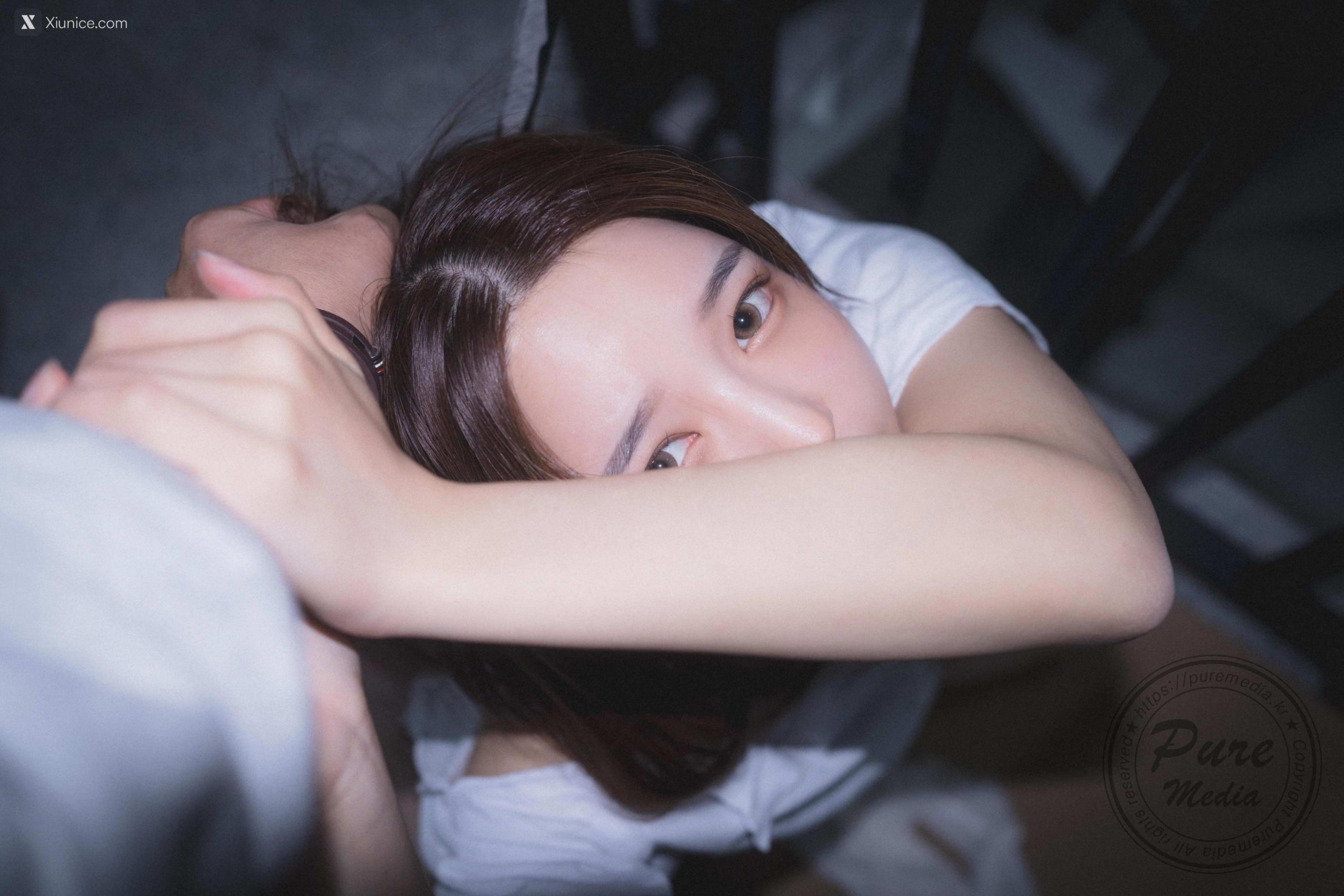 最近很火的含著內(nèi)褲的女孩Yeha套圖