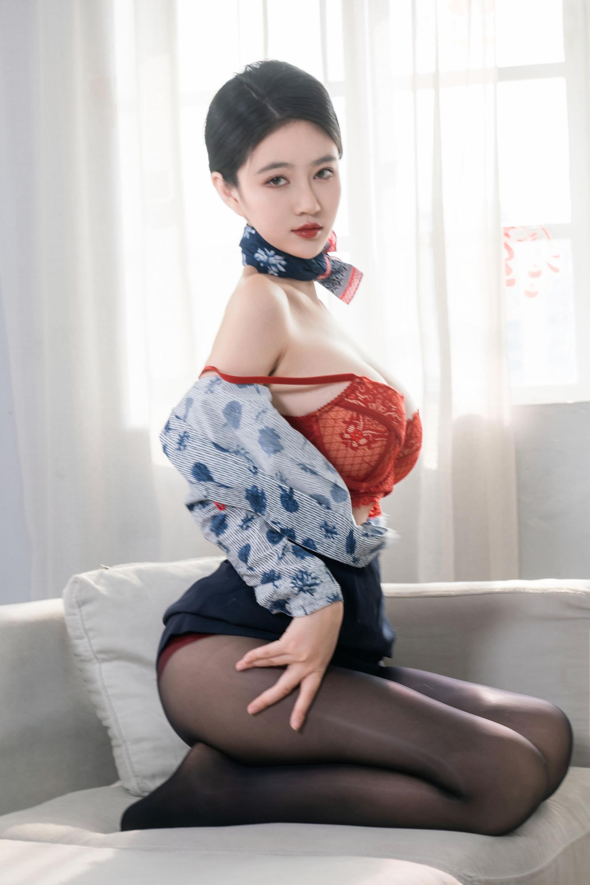 年年-空姐系列兩套