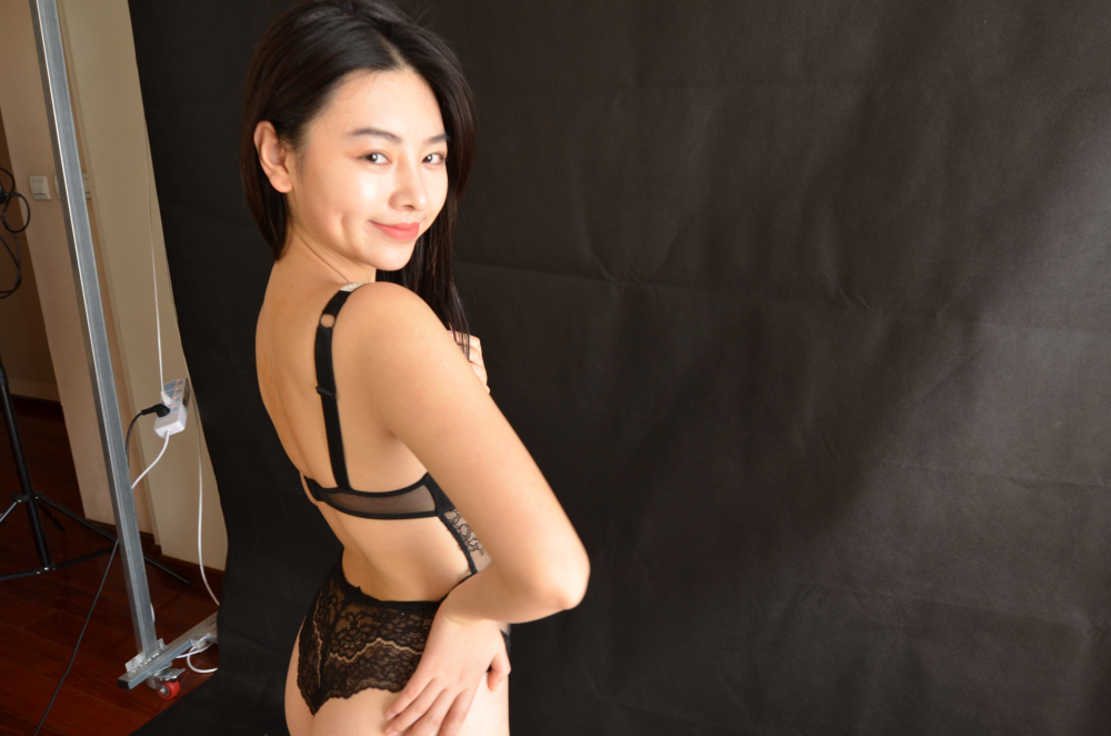 极具韵味的风骚小少妇