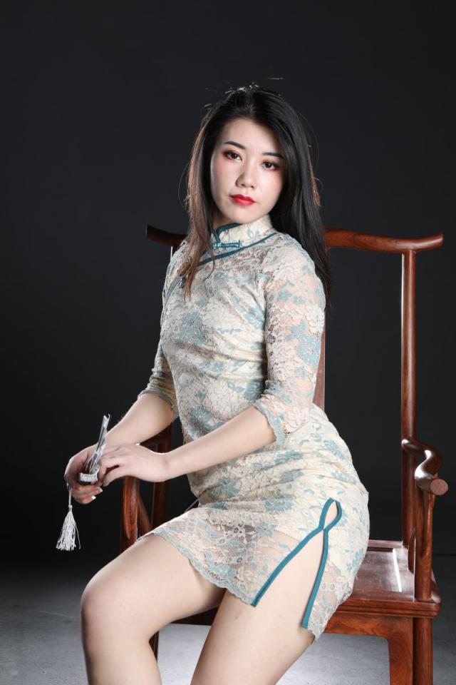 这旗袍妹子还真诱人呢[58P]