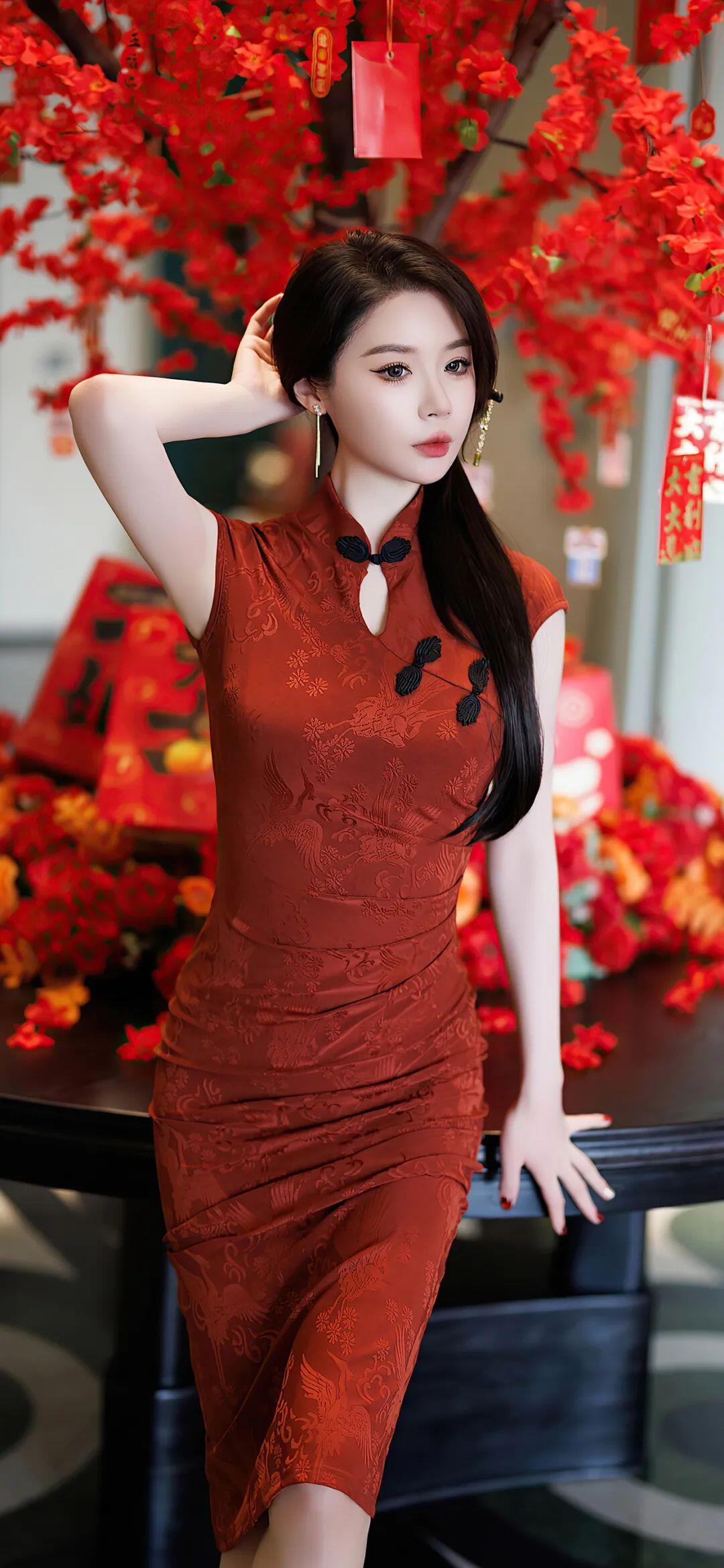 前凸后翘的妹子邀你一起玩