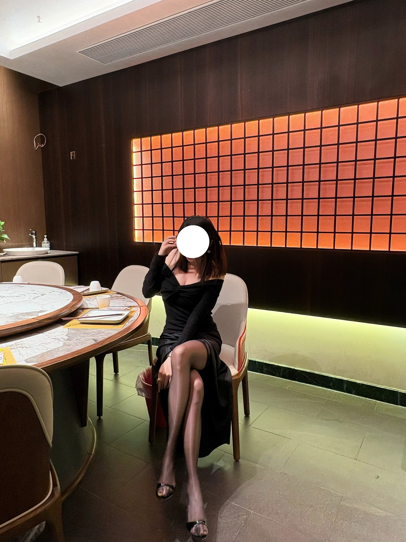 萬(wàn)千嬌媚美少婦[100P]
