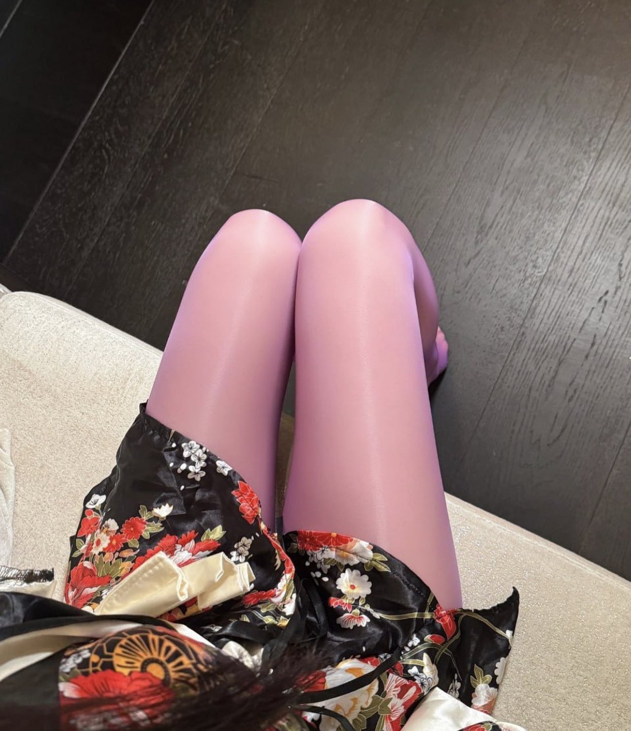 萬(wàn)千嬌媚美少婦[100P]