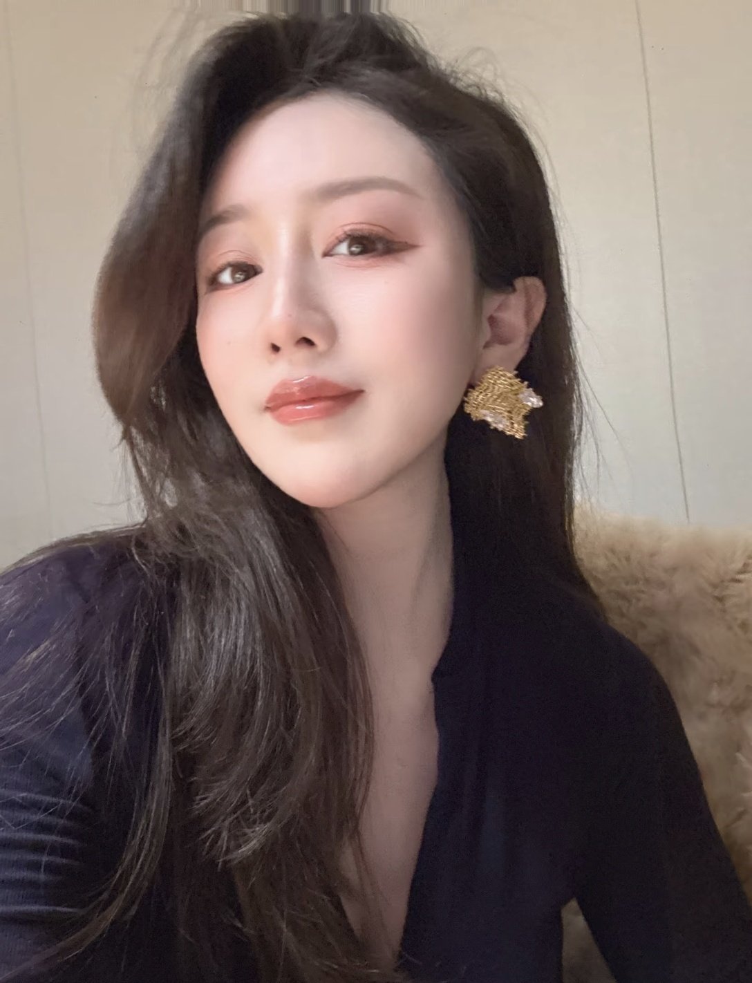 萬(wàn)千嬌媚美少婦[2025]