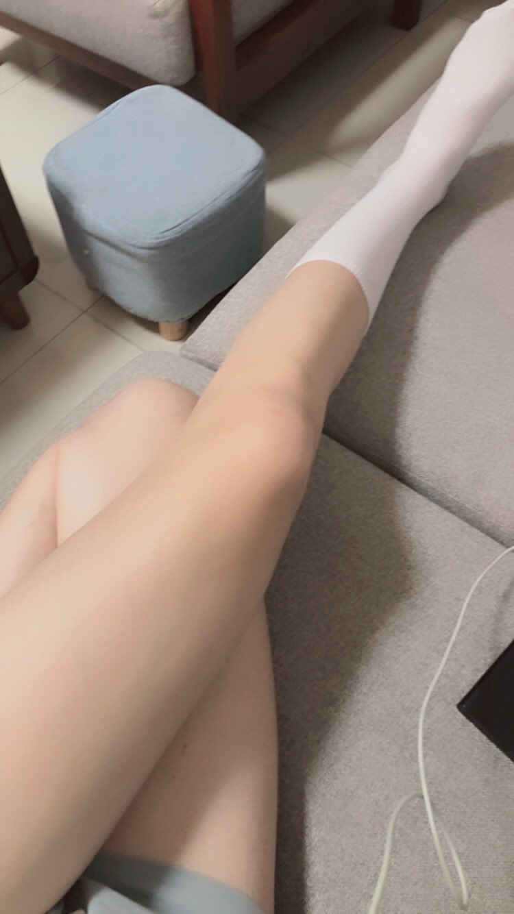 分享推上迷人的少婦[100P]