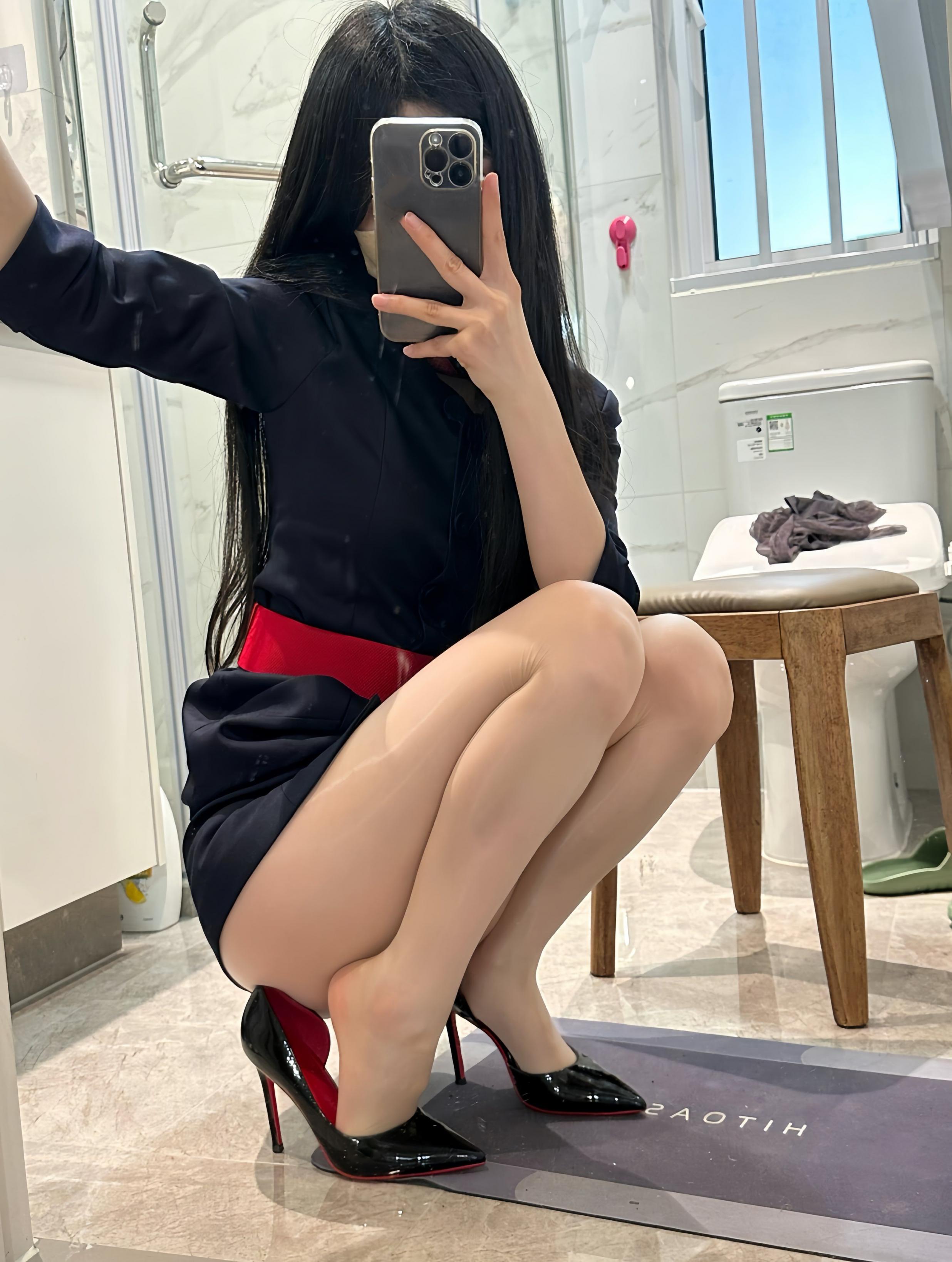 无内丝袜 美腿 高跟