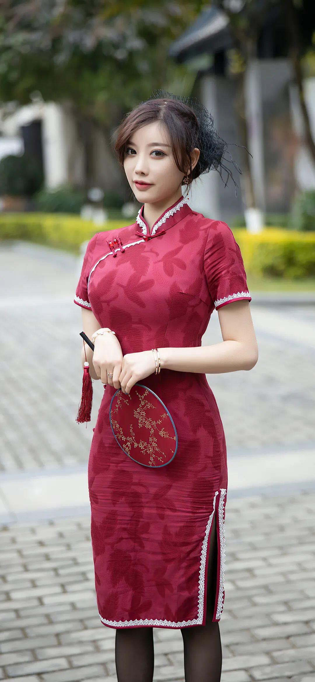 穿上新娘装，今天是个好日子[21P]