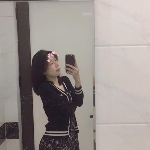 漂亮美丽性感的萝莉小姐姐