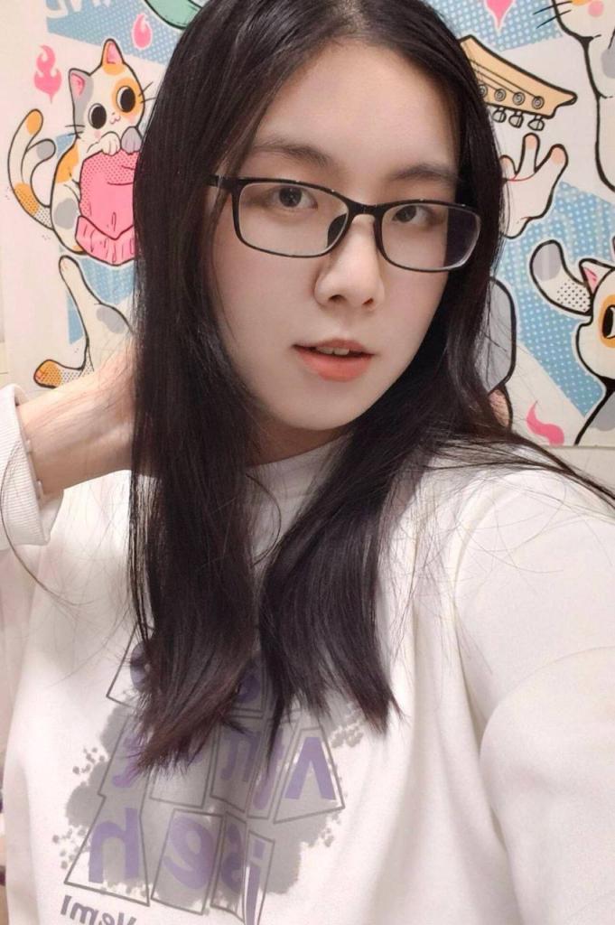 [小母狗] 大學(xué)生 - 年輕的肉體就是美 [100P]