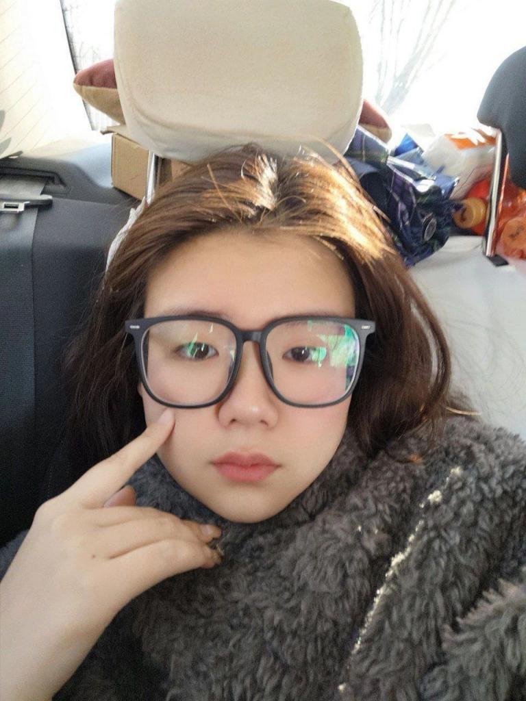 [小母狗] 大學(xué)生 - 年輕的肉體就是美 [100P]