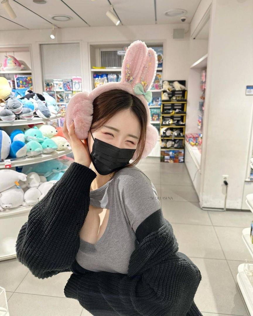 别再宅了  出来相亲吧