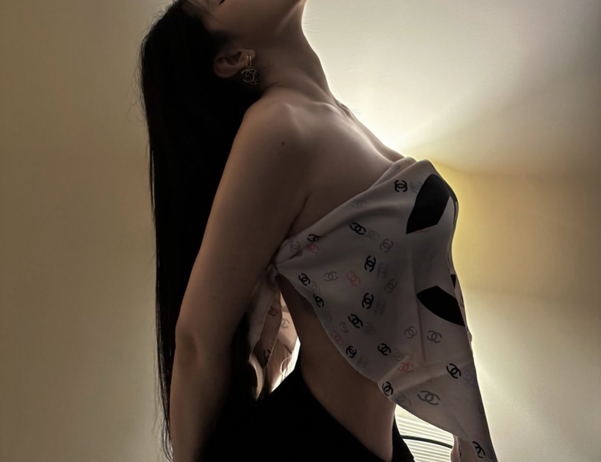 醉美是少婦的翹臀和酥胸