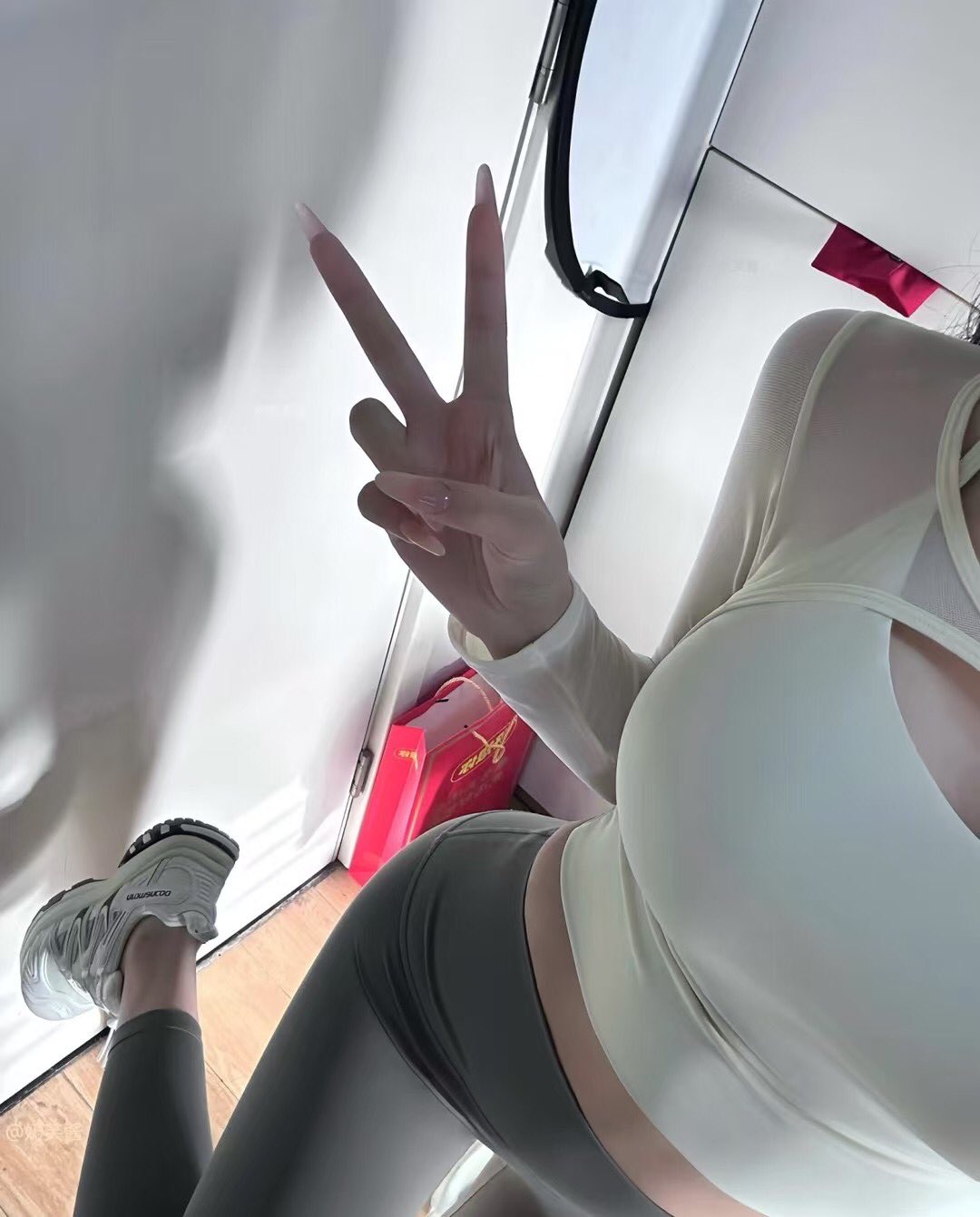 醉美是少婦的翹臀和酥胸