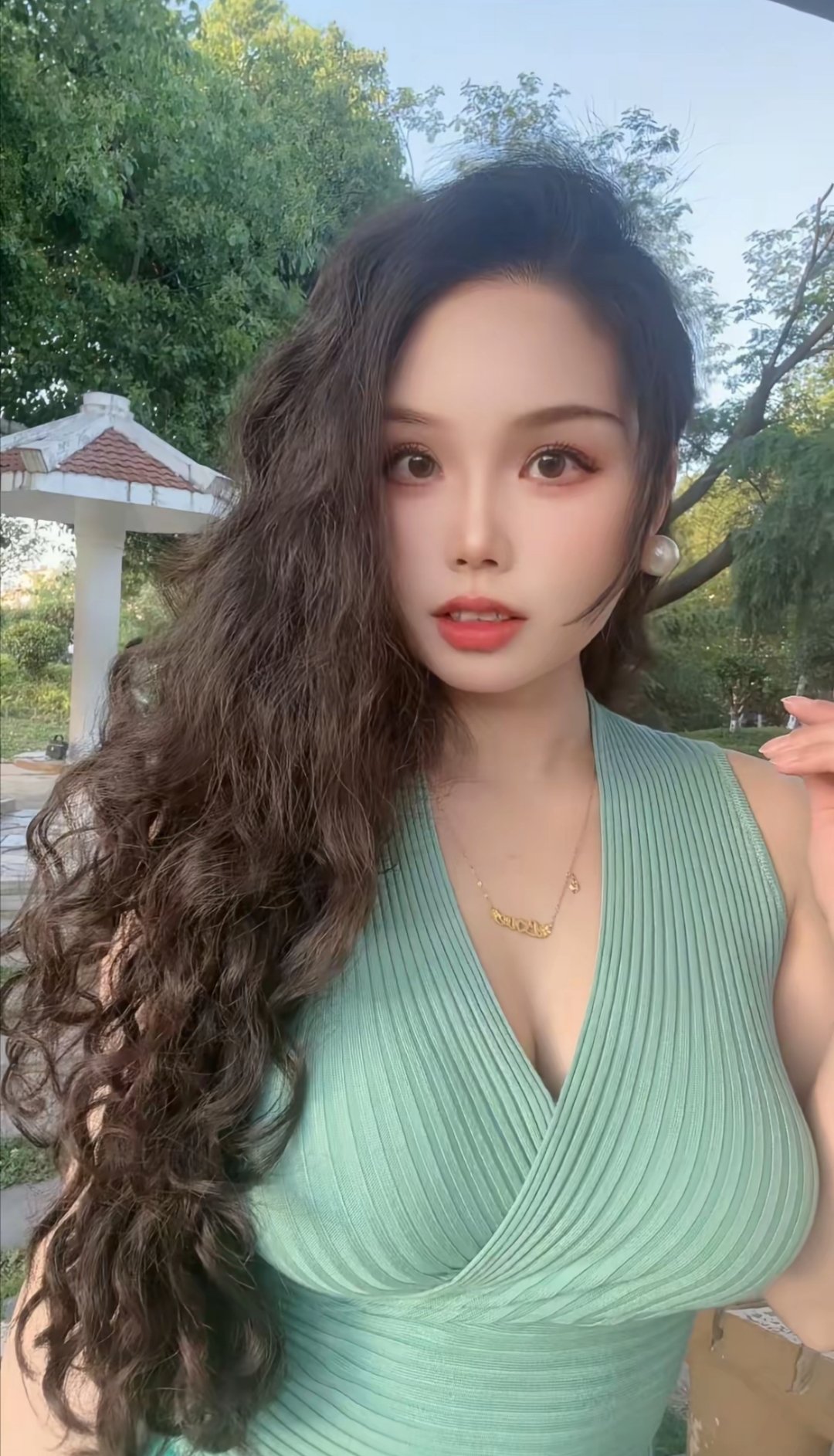 醉美是少妇的翘臀和酥胸 20250604